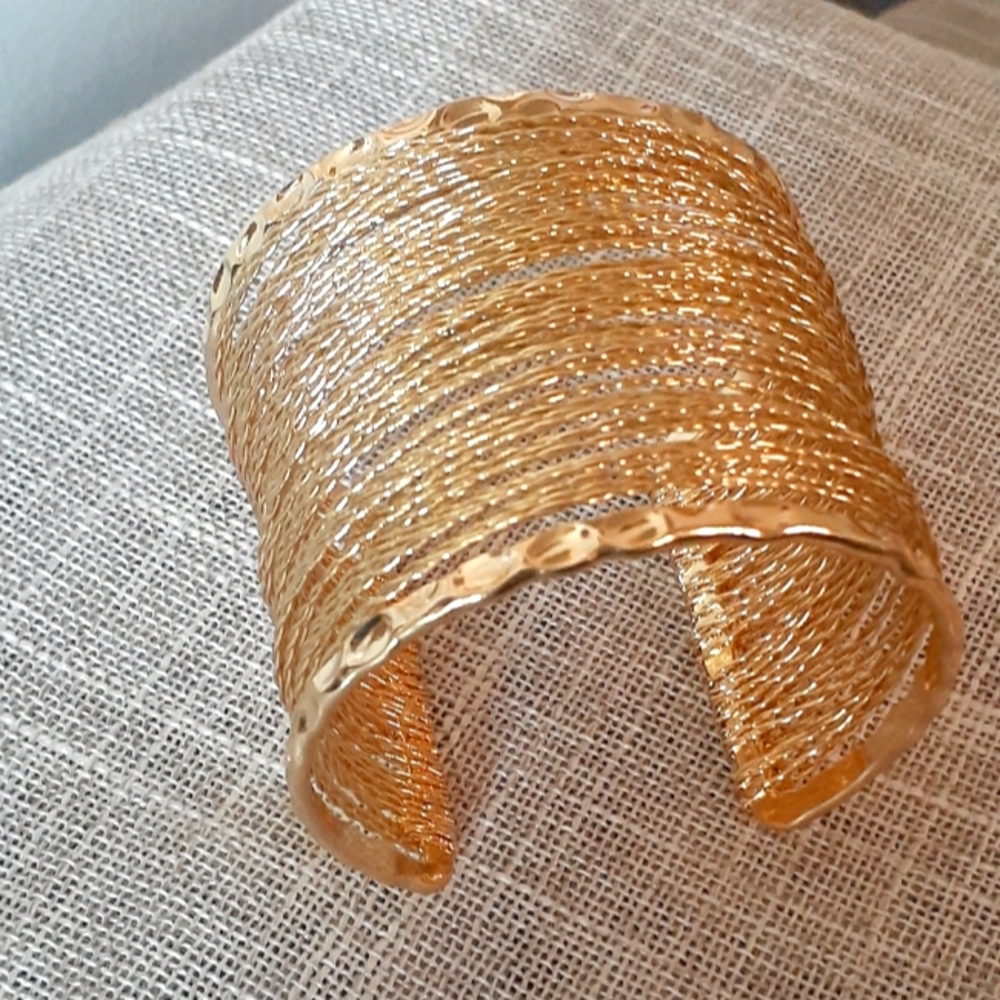 Sold Offline - European/American Metal Bracelet